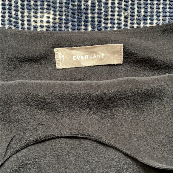 Everlane Silk Size 00 V-Neck Black Lined Blouse - Picture 6 of 12